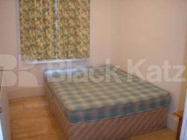 			3 Bedroom, 1 bath, 1 reception Flat			 Hillmarton Road, HILLMARTON CONSERVATION N7